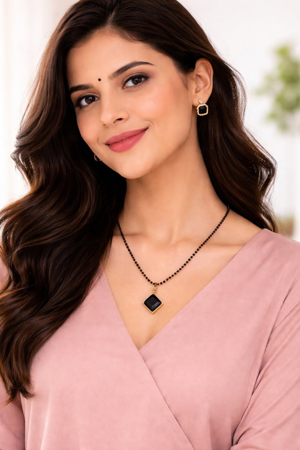 Noir Elegance Square Pendant Mangal sutra Set